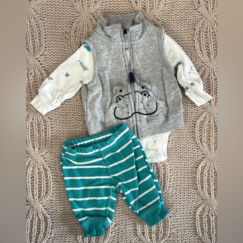 3-piece set (vest + long-sleeve + pants) | Newborn | Carter’s